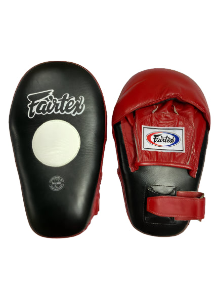Fairtex Focus, Hybrid Mitts Pro Angular FMV8 Black Red - KICKPUNCHELBOW