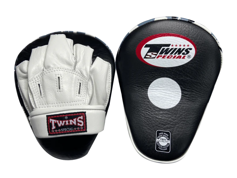 Twins Focus Mitts - KICKPUNCHELBOW