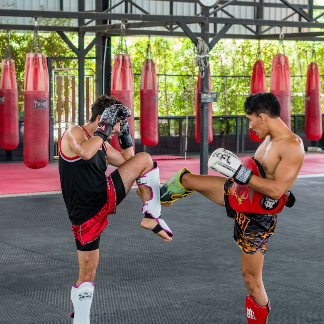 What size Sparring gloves should I buy?