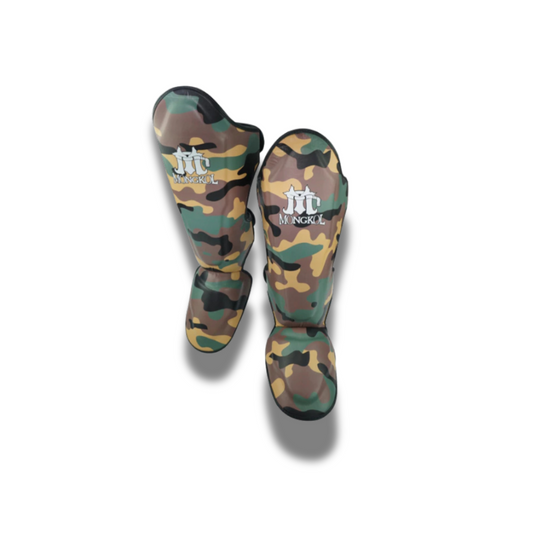 Mongkol Shin guards Camo Wood Lands