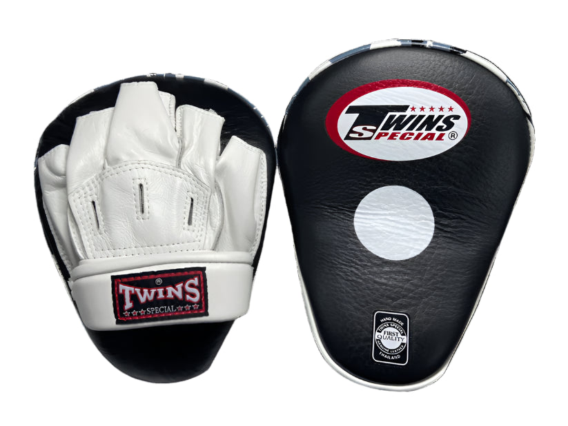 Twins Special Focus Mitts PML 10 Black White - KICKPUNCHELBOW